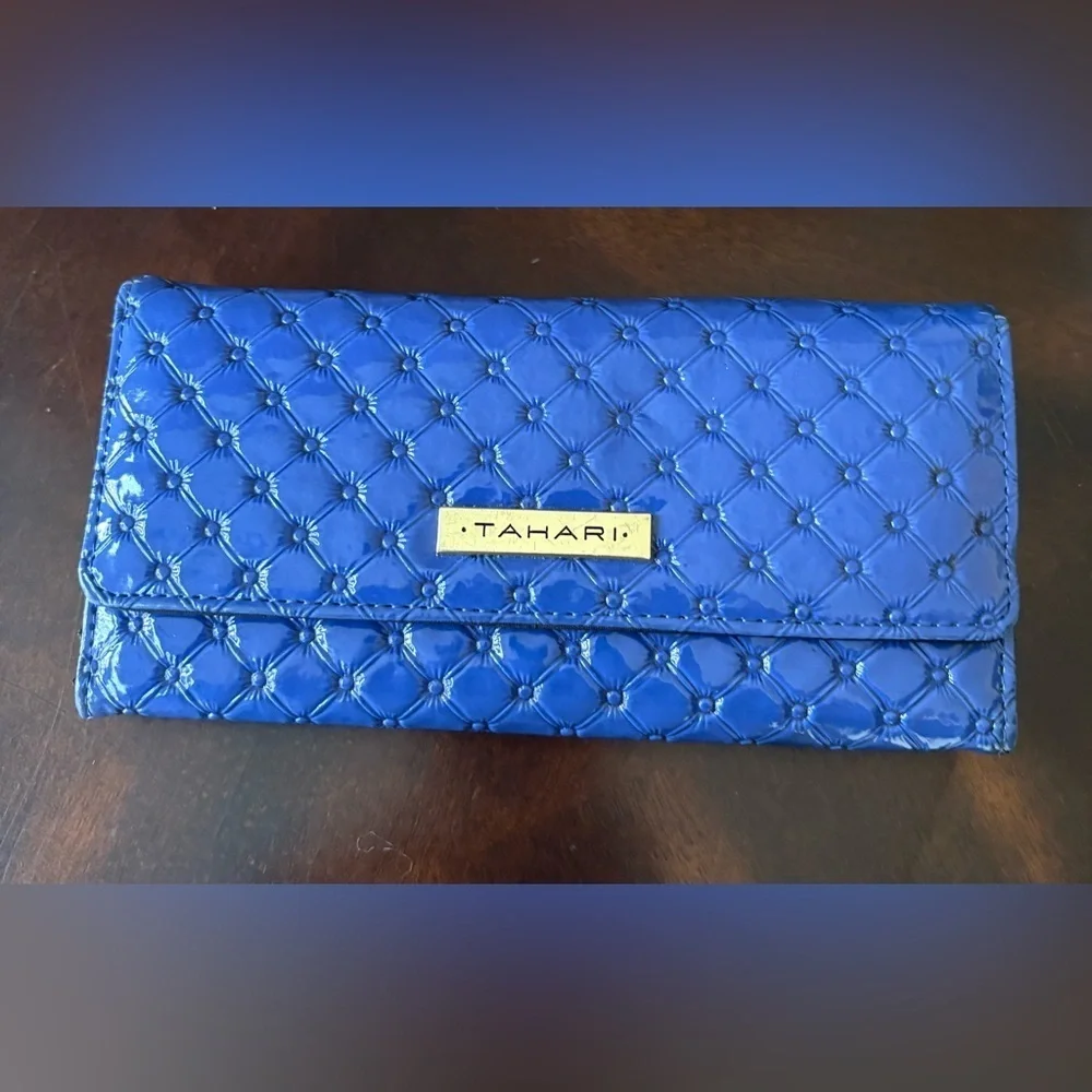 Tahari Women's Pippin shine clutch wallet blue quilted faux leather finish.